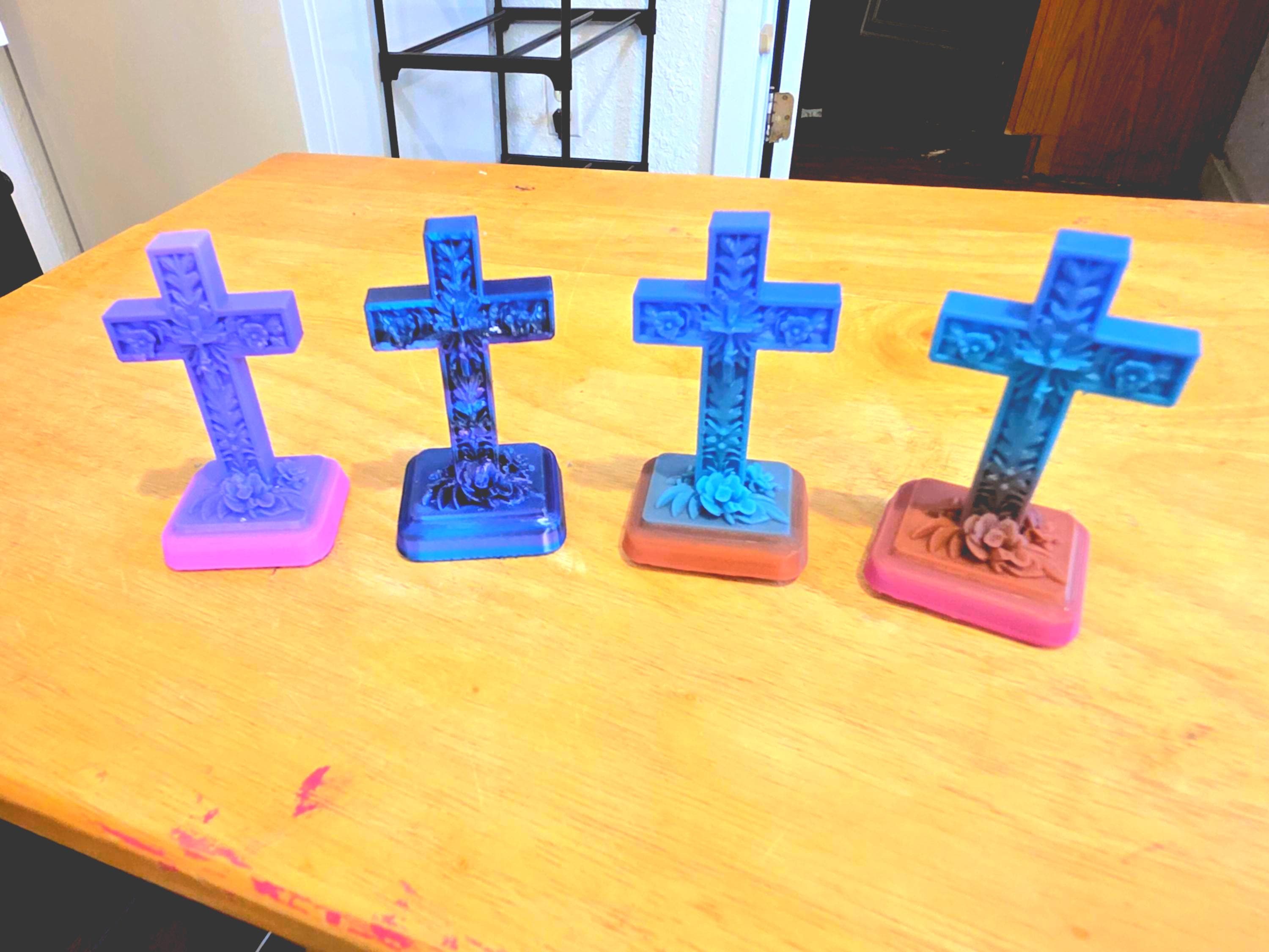 Floral Desktop Cross
