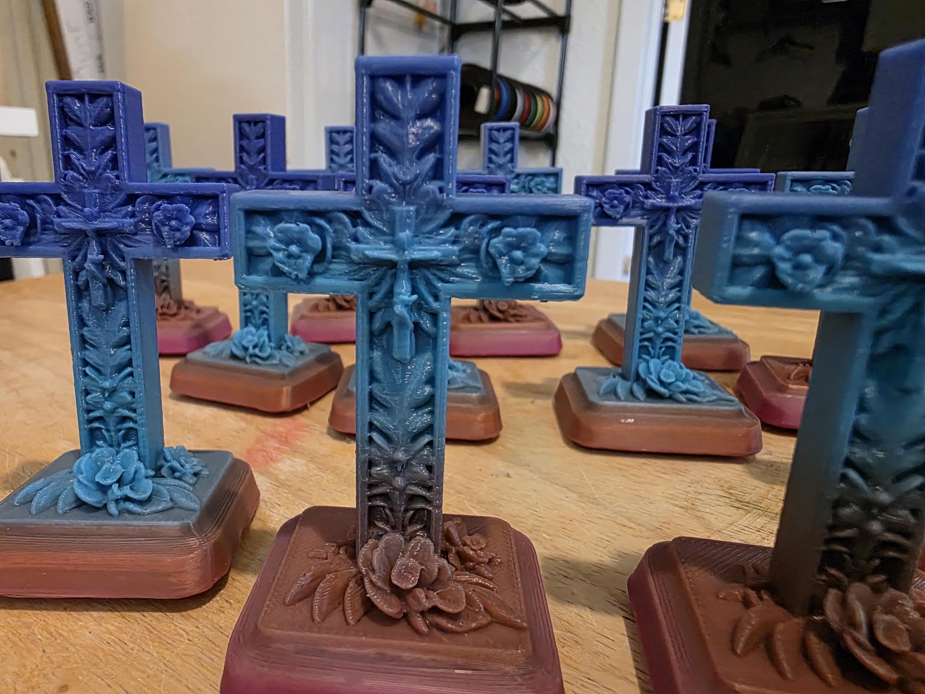 Floral Desktop Cross